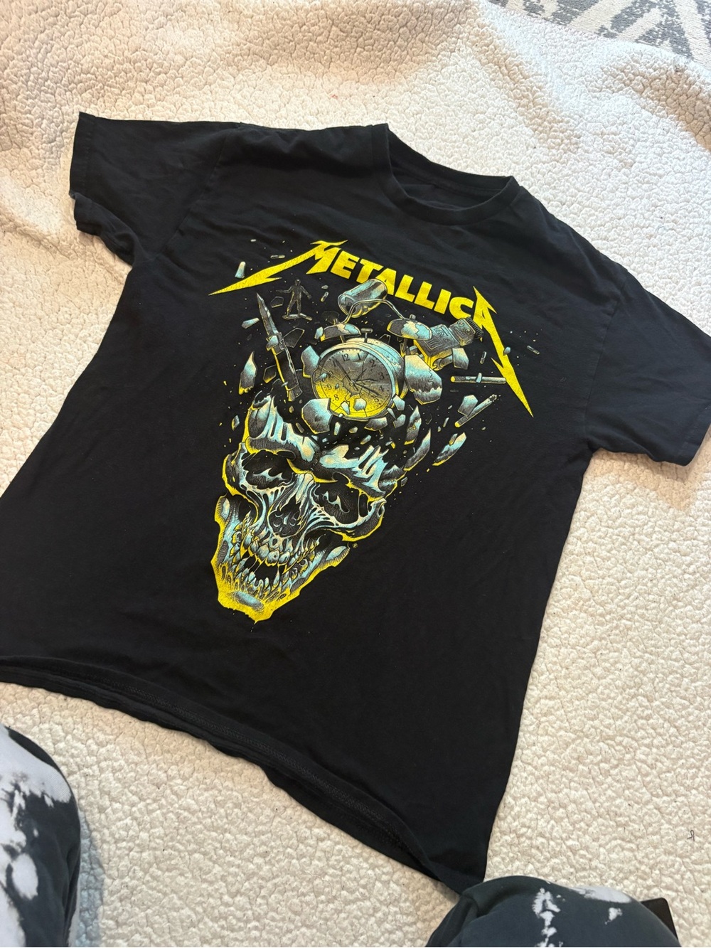 Metallica Black Skull Graphic Tee with Yellow Accents 2025 Tour